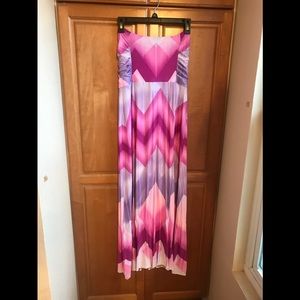 NWOT Strapless maxi dress